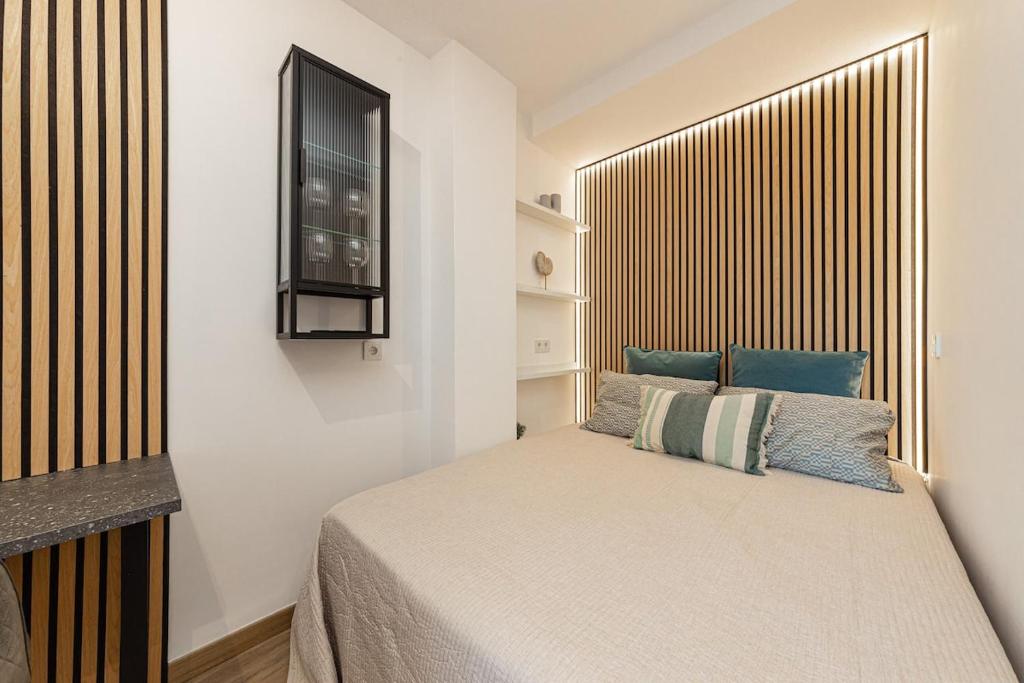 Palm Apartments Sunny Studio Fast Wi-Fi deal for Long Stay - 3