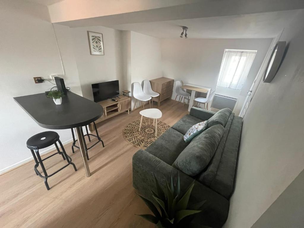 Adresse Capucins - 481 - 5