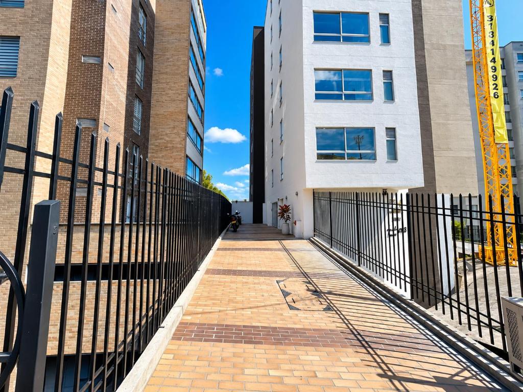 Central, Nuevo, Parqueadero Gratis, Full comodidad, Apartamento en Manizales - 3