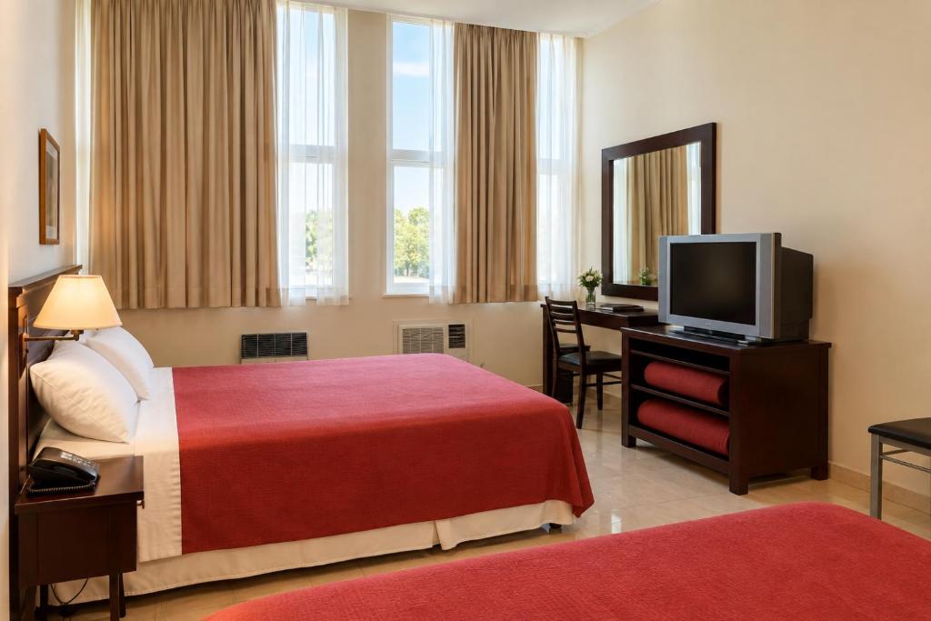 Hotel Castelar Santa Fe - 3