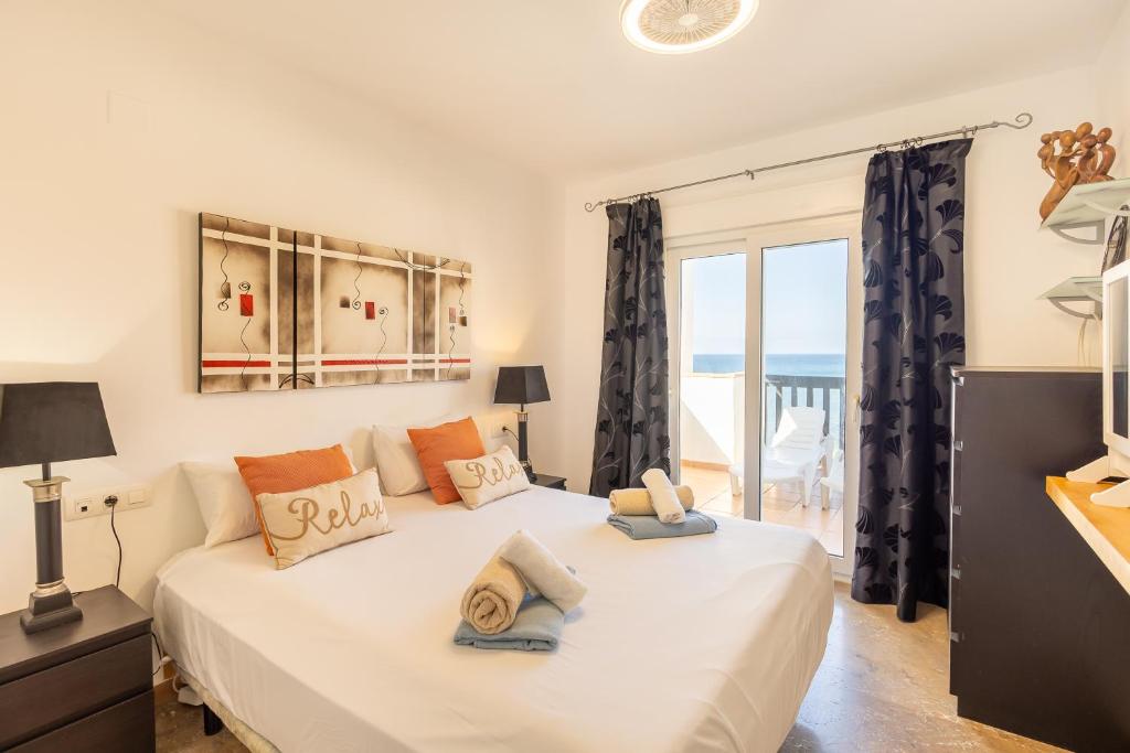 Puerta Del Mar Penthouse Beachfront - Happy Rentals - 4