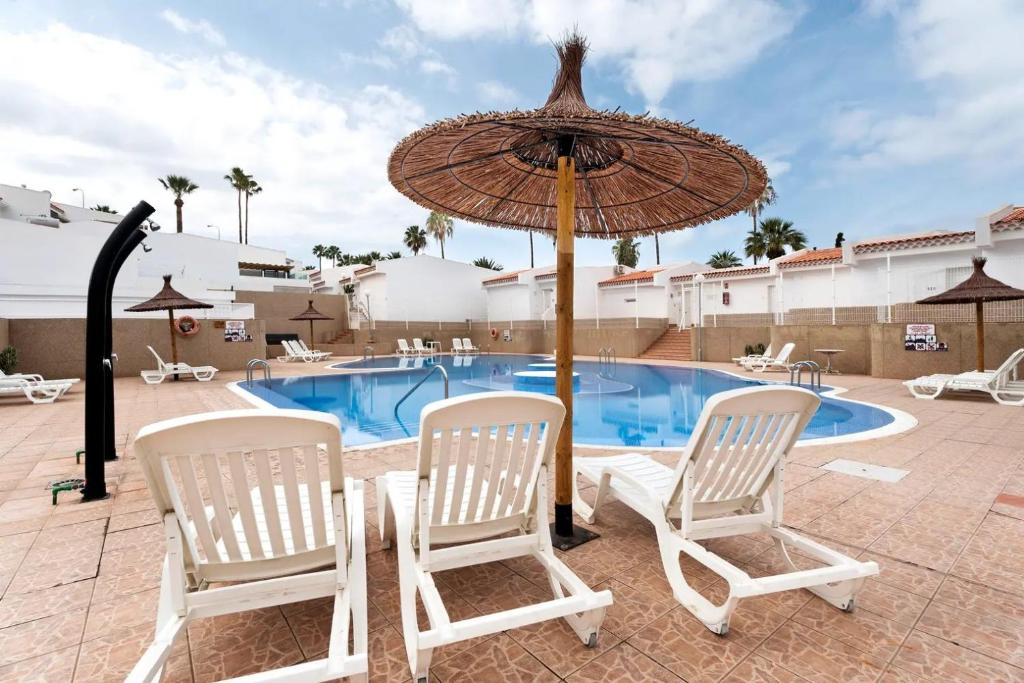 Heaven in Costa Adeje! Large terrace, Pool, HS-internet - 4