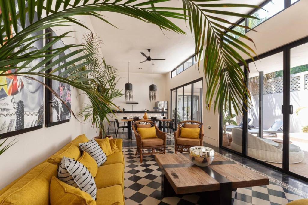 Casa Xooch, Restored Colonial Gem in Downtown Merida - 1