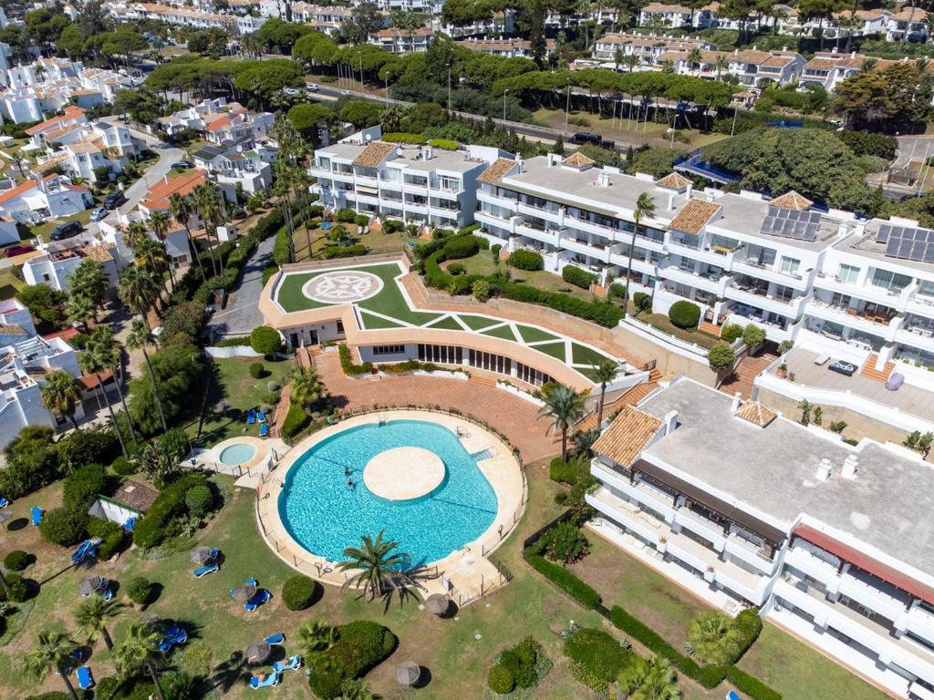 Miraflores Beachfront Penthouse - 3