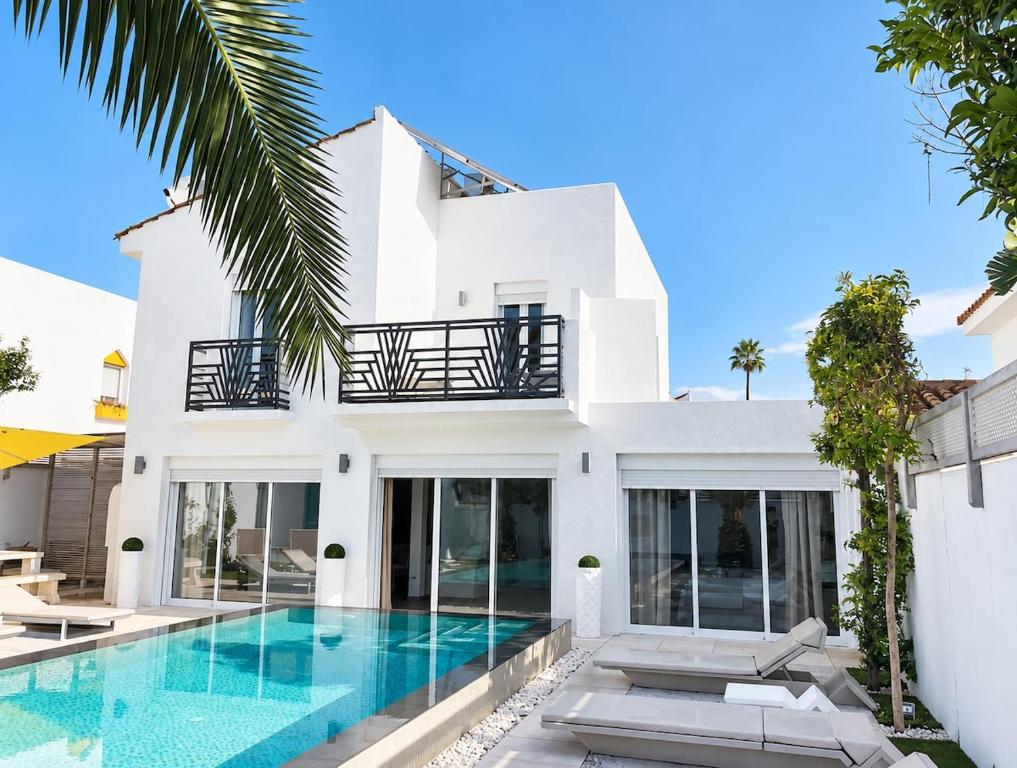 Luxury villa in Puerto Banús w nice Pool - 2
