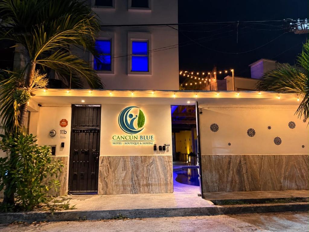 Cancun Hostel - 1