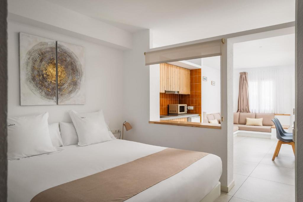 Hotel Calina - 1