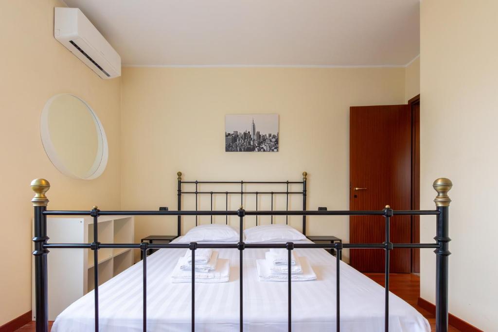 Navigli Apartment for 7 - Metro 100m - I-Host - 4