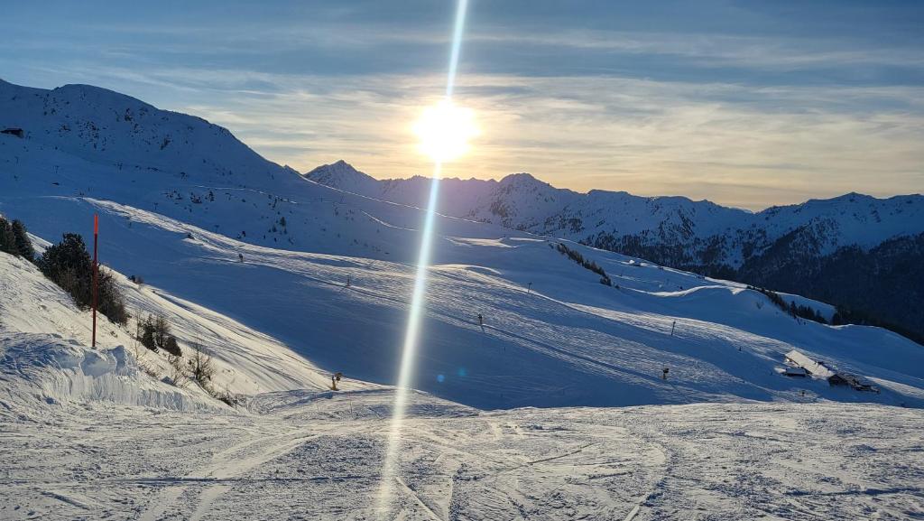 Chalet de charme et grand confort avec jacuzzi, sauna et vues exceptionnelles - 3