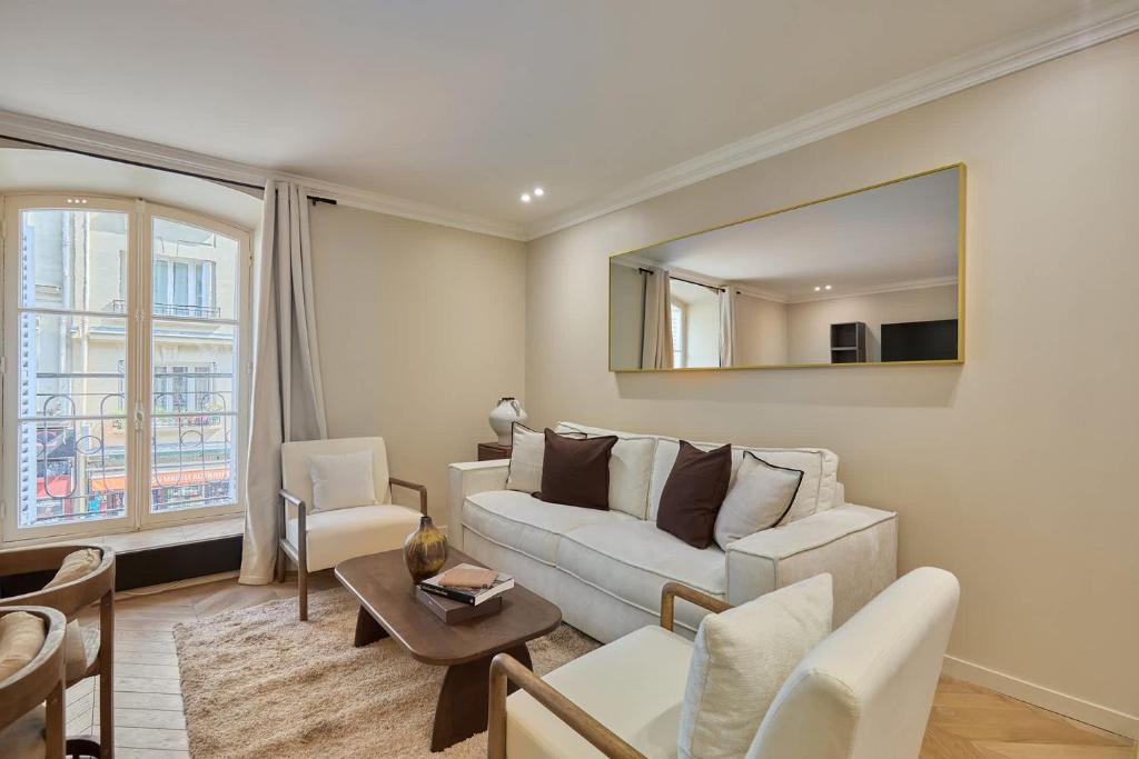 Elegant Apartment with AC - Center of Paris - 2