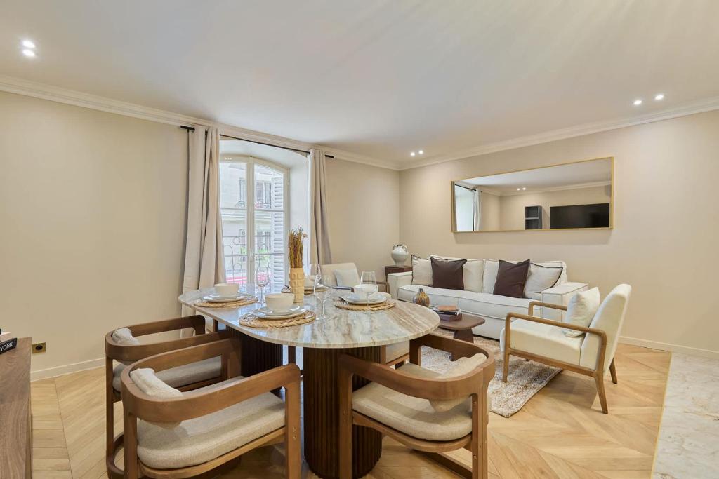 Elegant Apartment with AC - Center of Paris - 3