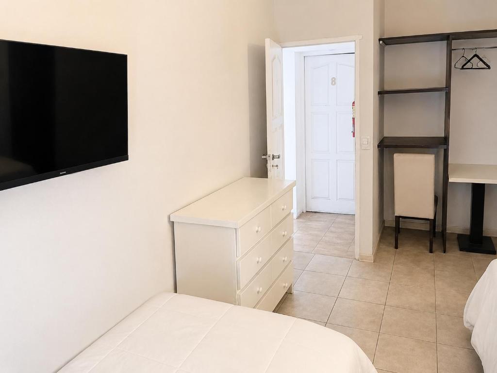 Kin Hotel - 3