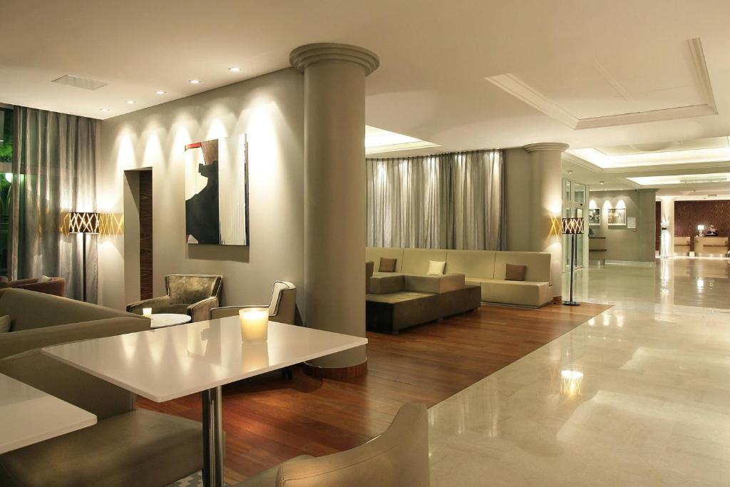 AC Hotel by Marriott Ambassadeur Antibes - Juan Les Pins - 4