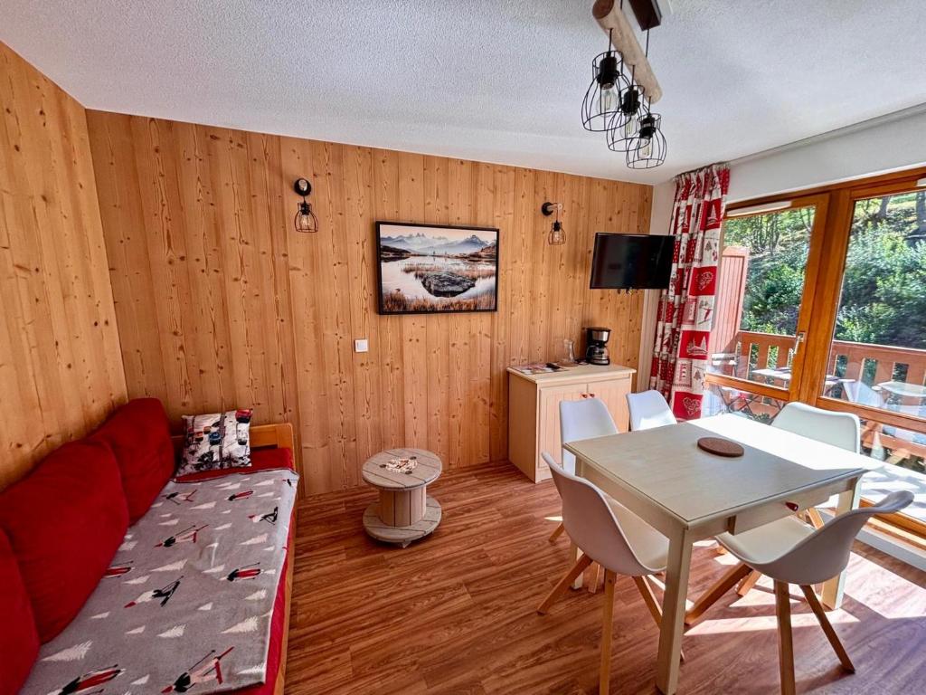 AU PIED DES PISTES 5 Personnes avec balcon - 2