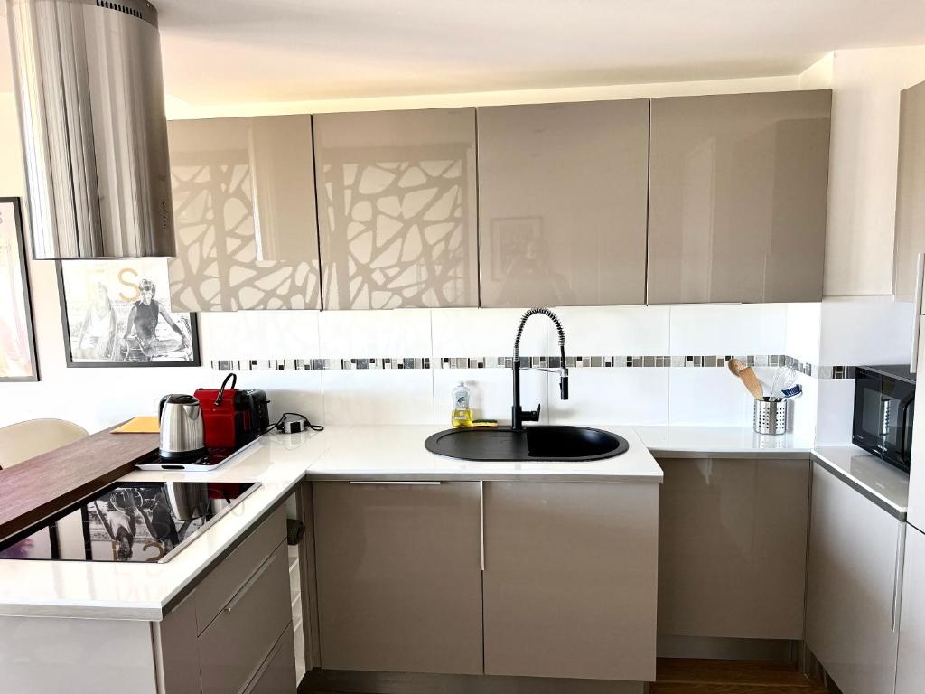 Studio vue mer et piscine Cannes 4 personnes - 4