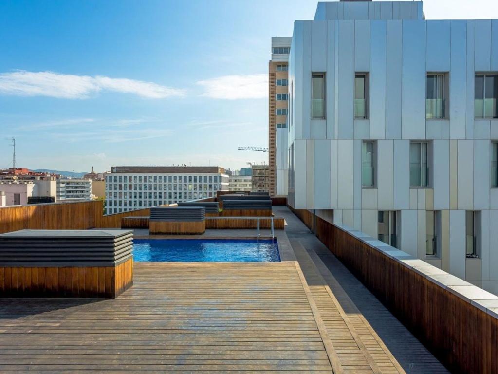 Apartamento de lujo con piscina - 2