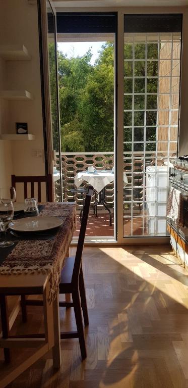 Aventino-Piramide Quiet Studio with Garden-View Terrace - 1