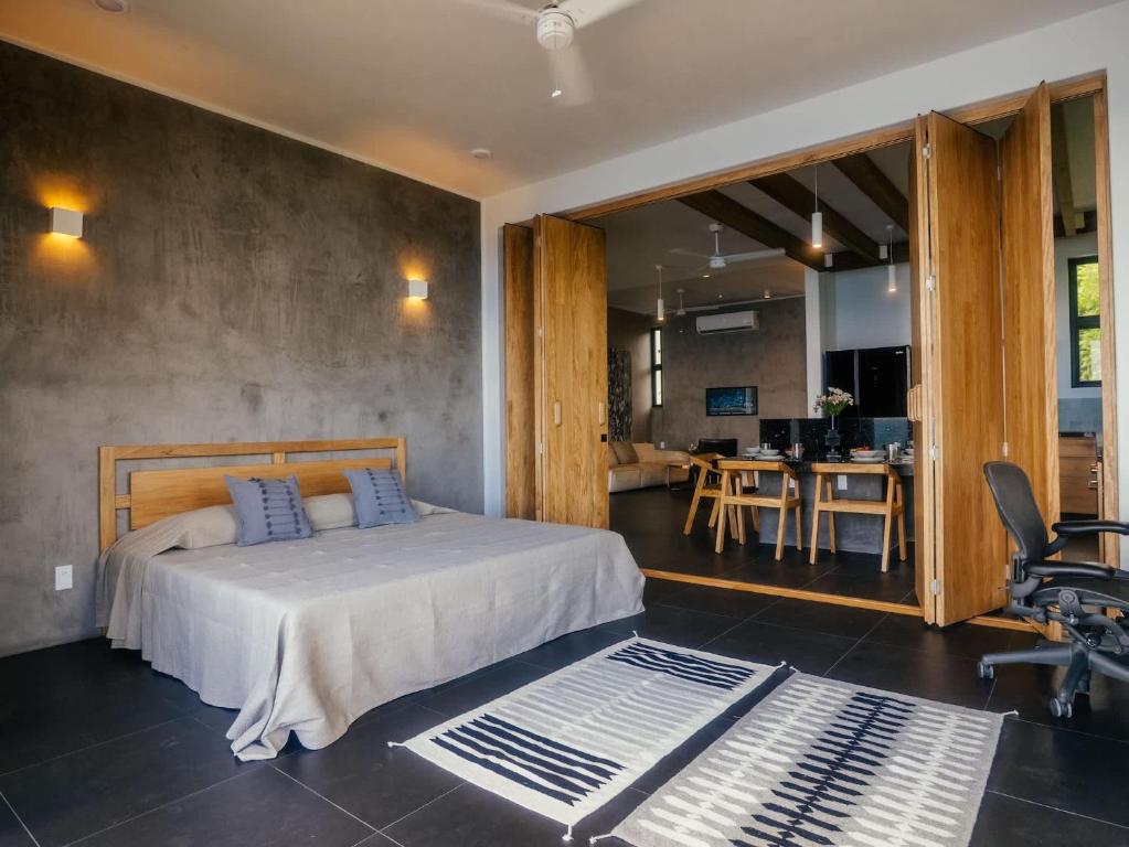 Refugio del Faro - Cliffside Villa Retreat Sleeps 16 - 2