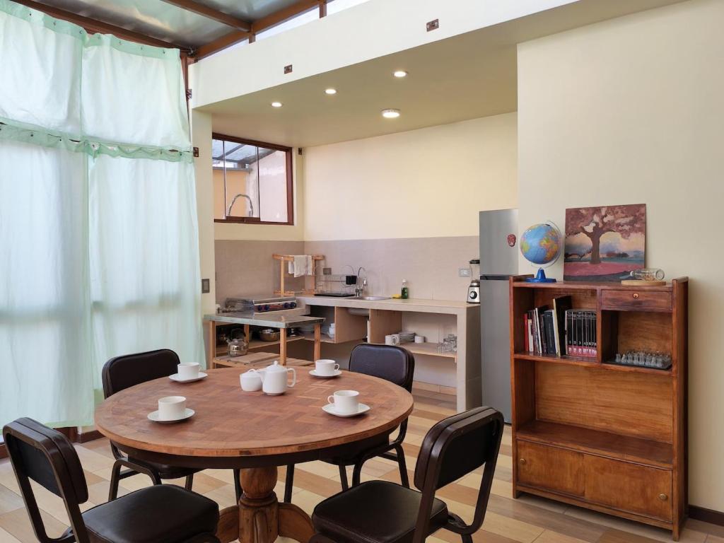 Spacious Private Apartment in Historic House - 3