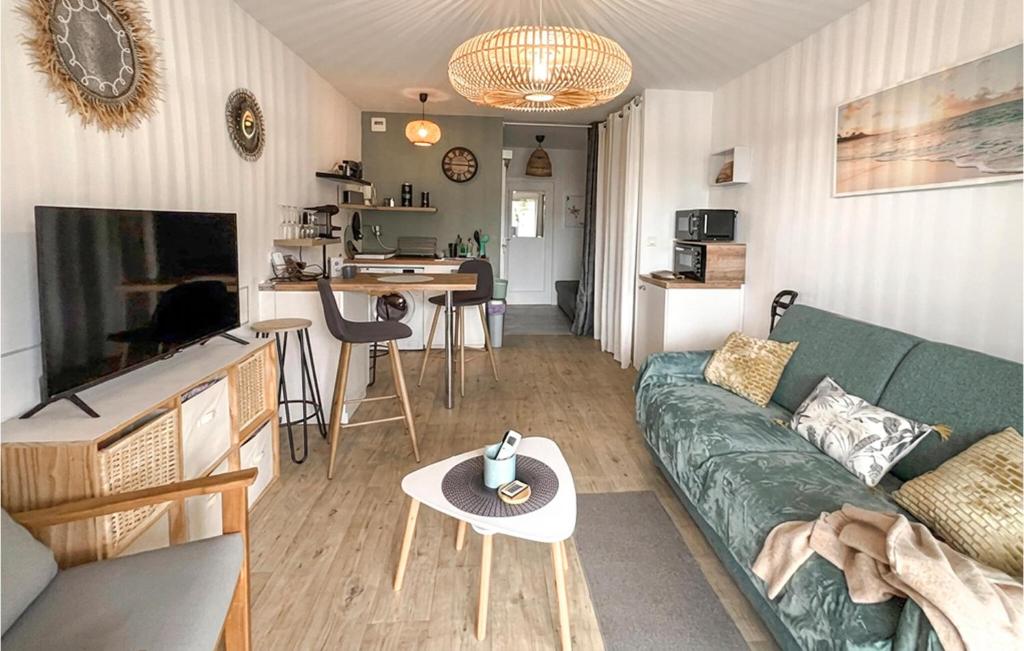 1 Bedroom Cozy Apartment In Cavalaire-Sur-Mer - 3
