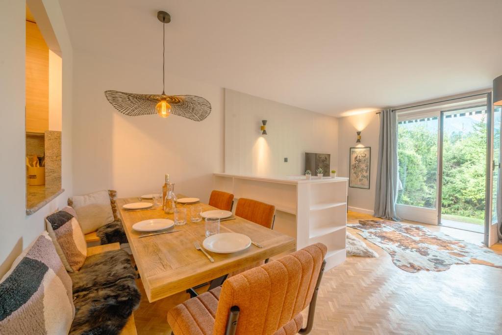 All Nature Duplex Mont Blanc View sleeps 6 - Happy Rentals - 3
