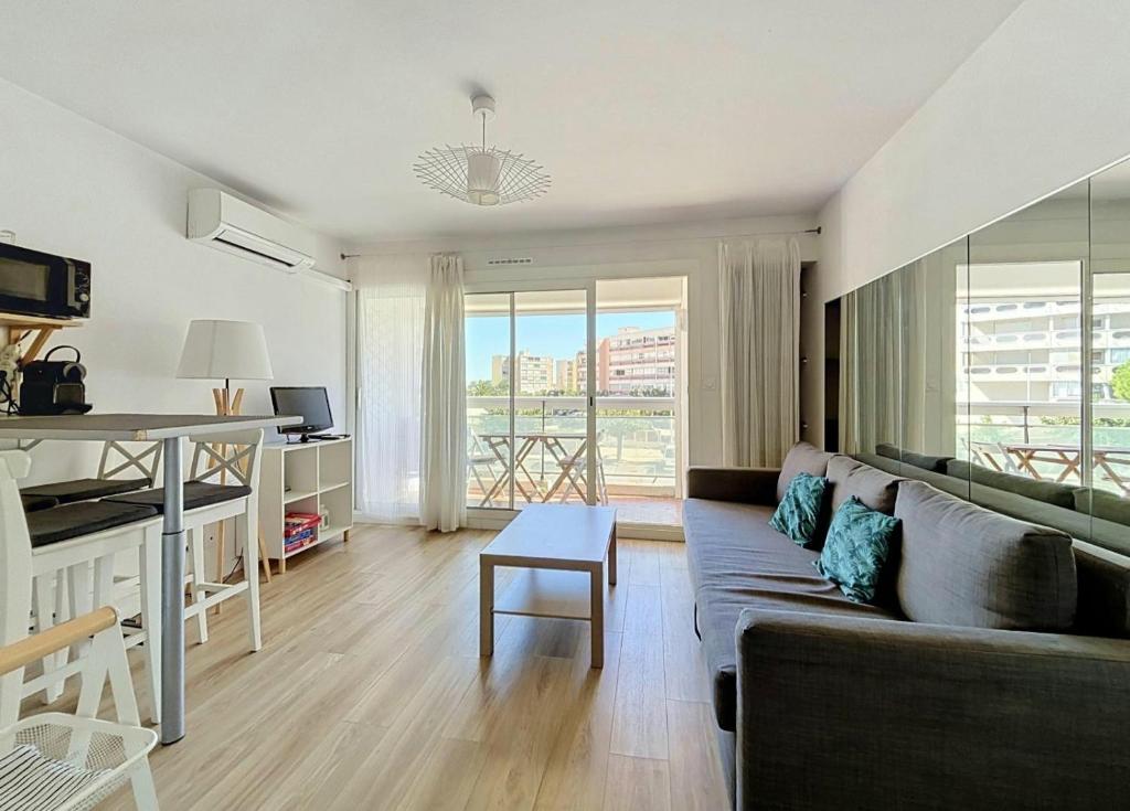 Studio Carnon ~ Plage, port et commerces, tout proche! - 1