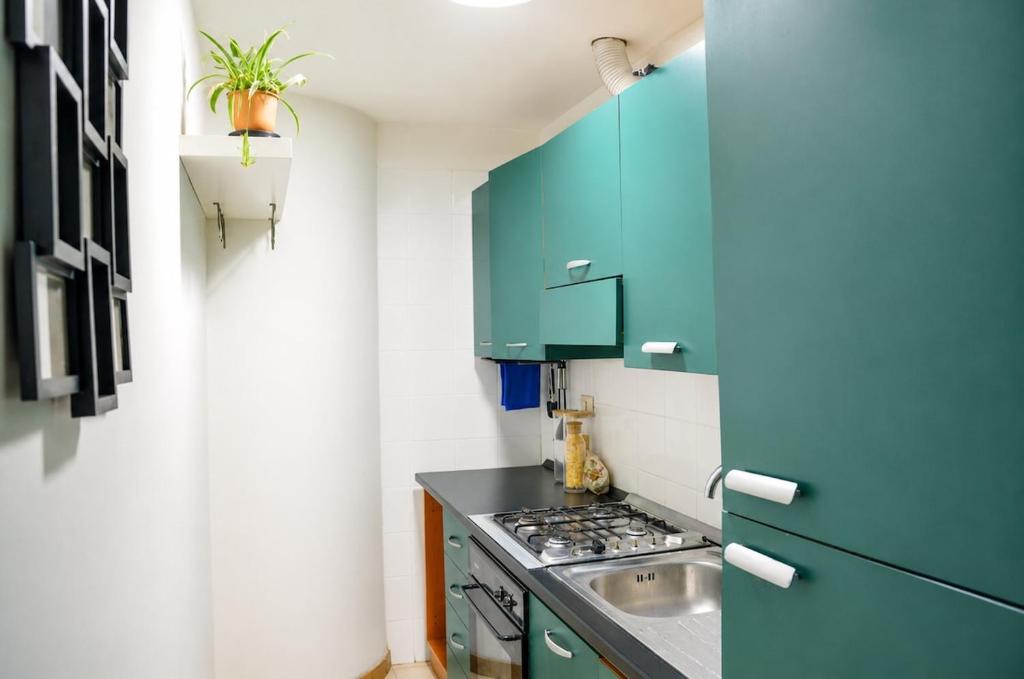 Bright Flat near Termini & Colosseum - Parking included - 4