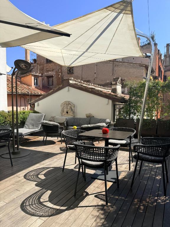 Palazzo Delle Pietre - Luxury Apartments - 2