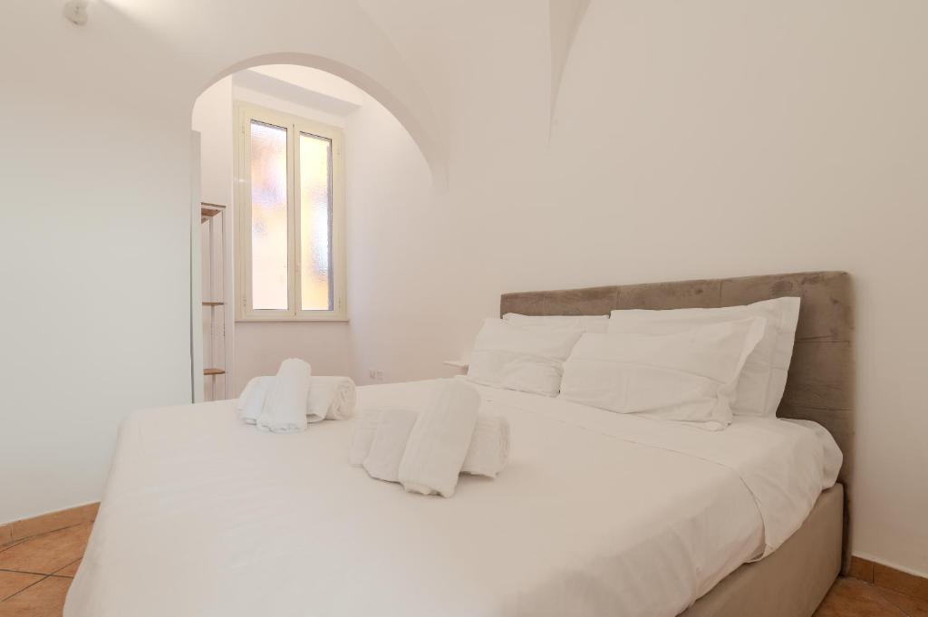 Cozy Rhome - 3