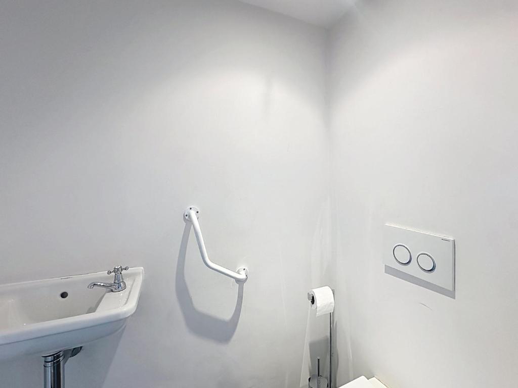 1-bedroom beachfront apartment with sea view - 5