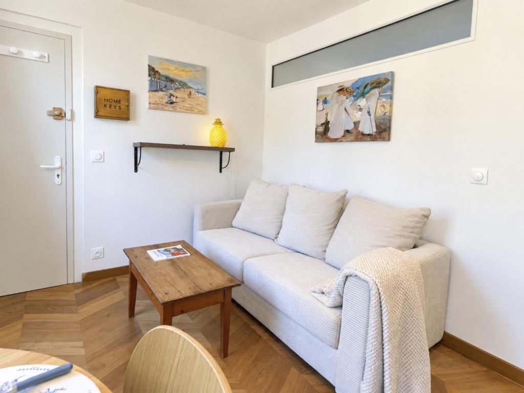 Apartment Le petit Trouville by Interhome - 3