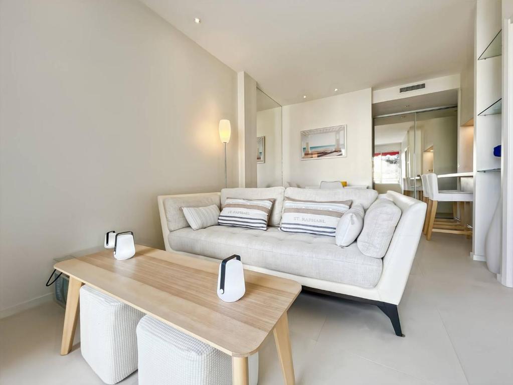 BEL APPARTEMENT 2 COUCHAGES AVEC TERRASSE CENTRE VILLE CANNES - 4