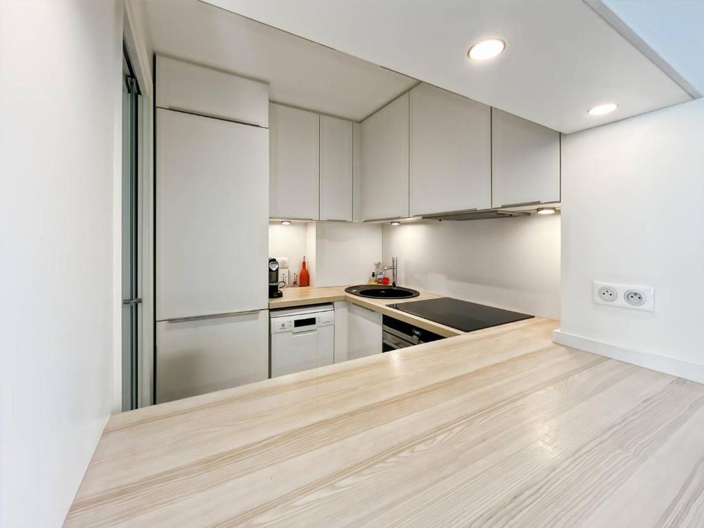 BEL APPARTEMENT 2 COUCHAGES AVEC TERRASSE CENTRE VILLE CANNES - 5