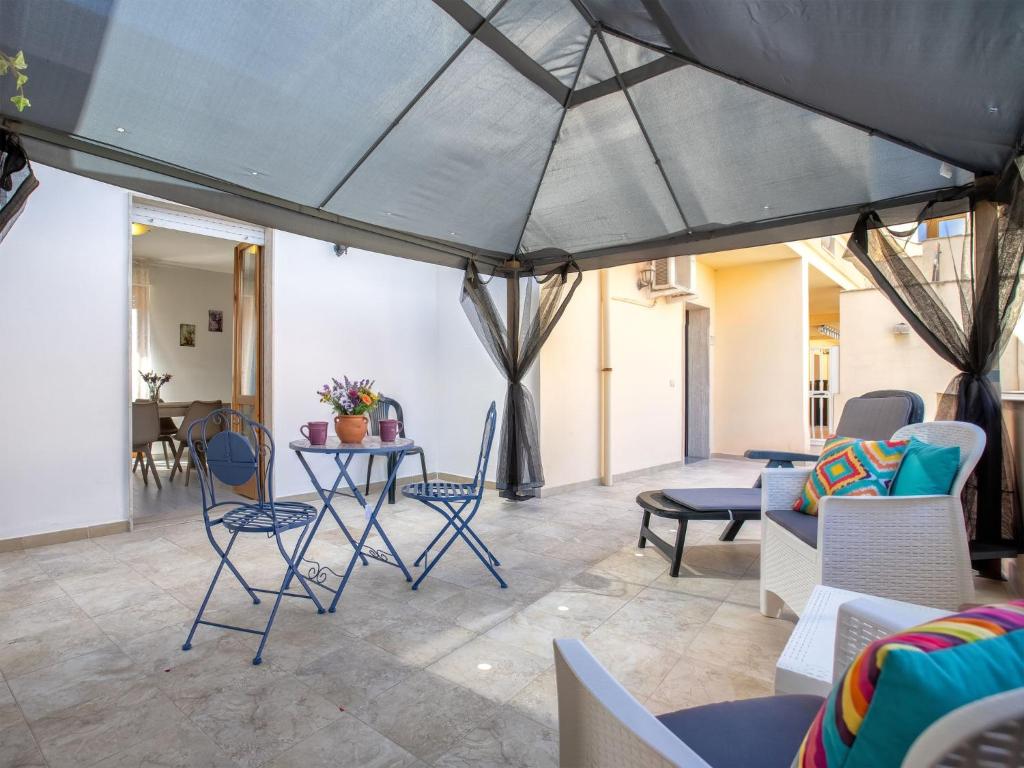 Apartment Mariposa by Interhome - 5