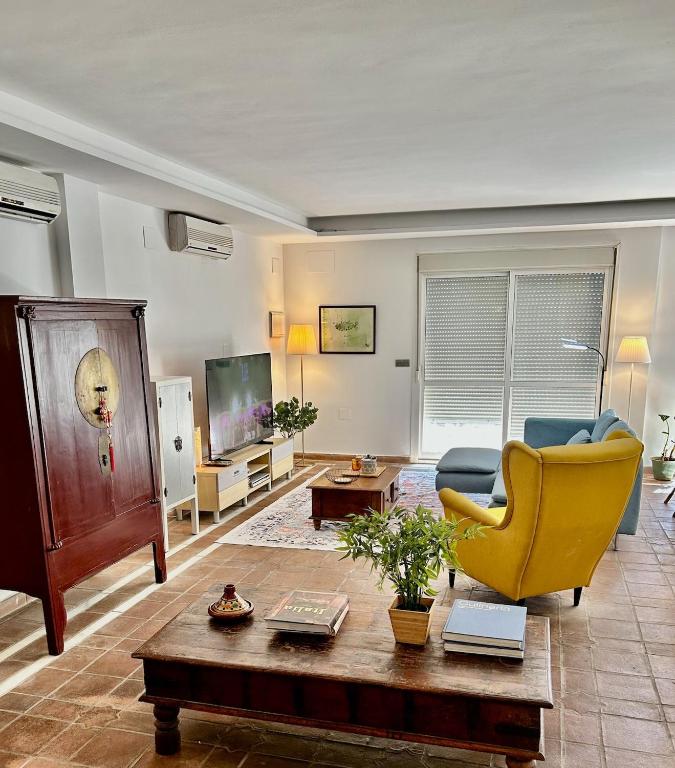 Sea-View Luxury Loft with Private Garden - 1