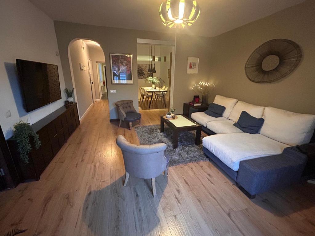 Big Stylish and Modern Apartment in Madrid Centre - 5