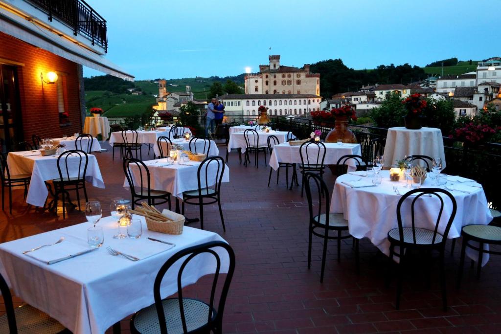 Hotel Barolo photo