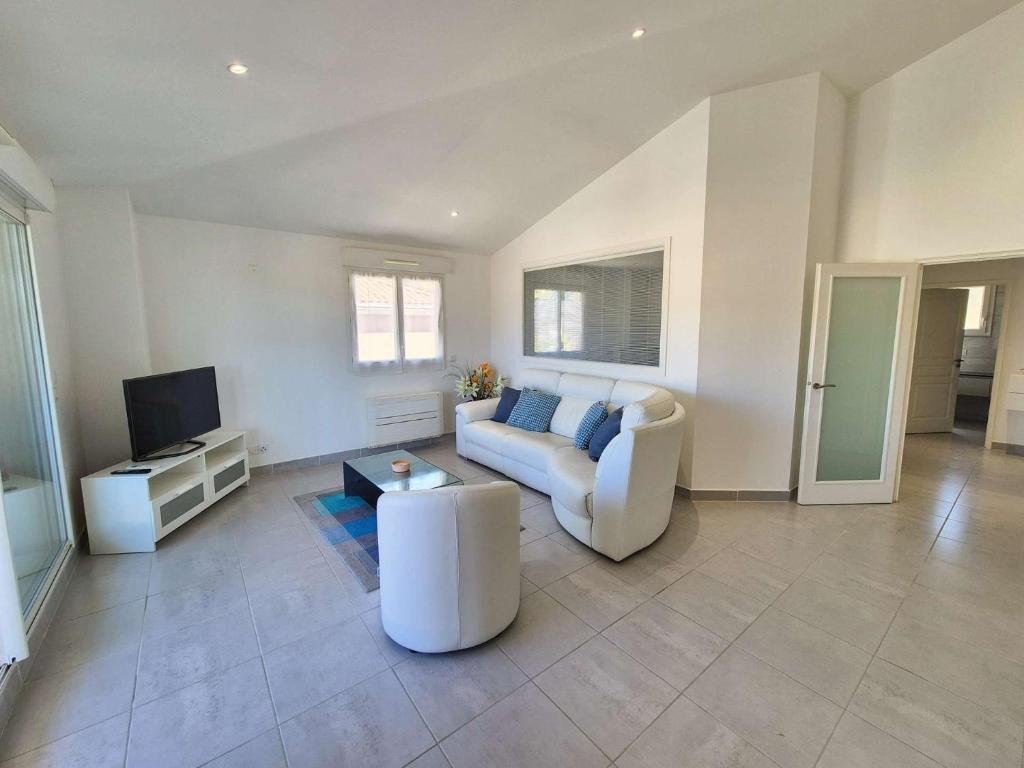 Appartement contemporain 2 chambres – Vue mer - Climatisé - Tout à pied - 5