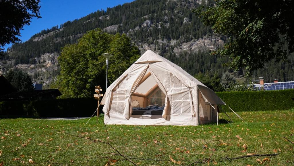 Glampingzelt mit Bergblick am Camping Raddörfl - 1