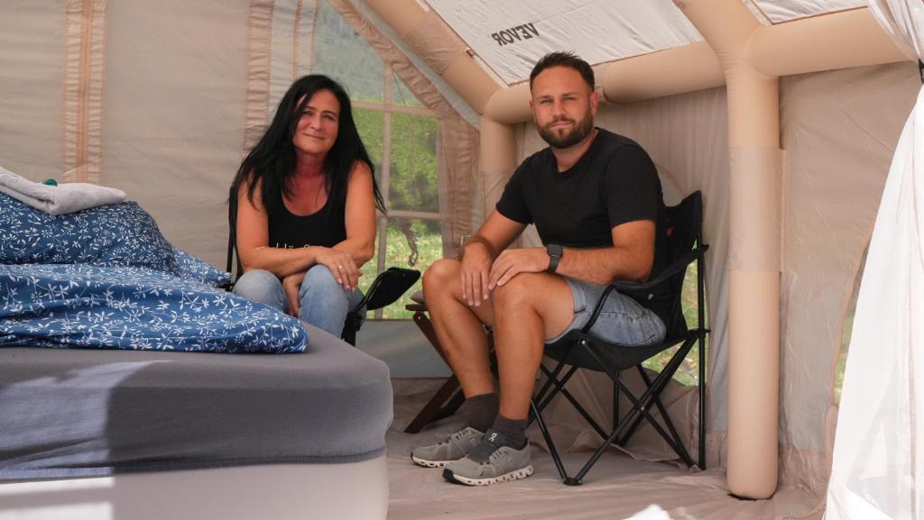 Glampingzelt mit Bergblick am Camping Raddörfl - 4