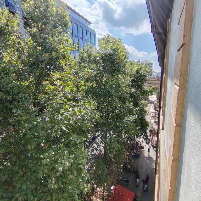 Il Nuovo Mondo,Porta Nuova 4 - 3