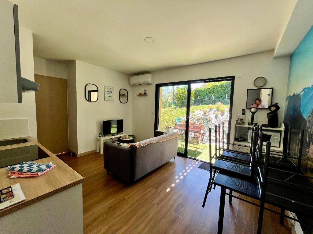 Gîte neuf au calme, RDC, Terrasse, Parking, 2 chambres, Clim - 1