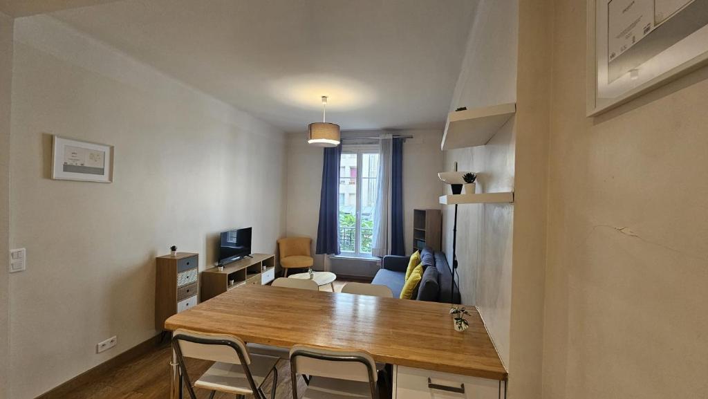 TRES BEL APPARTEMENT RENOVE QUARTIER TOUR EIFFEL - PONT De BIR-HAKEIM - 5