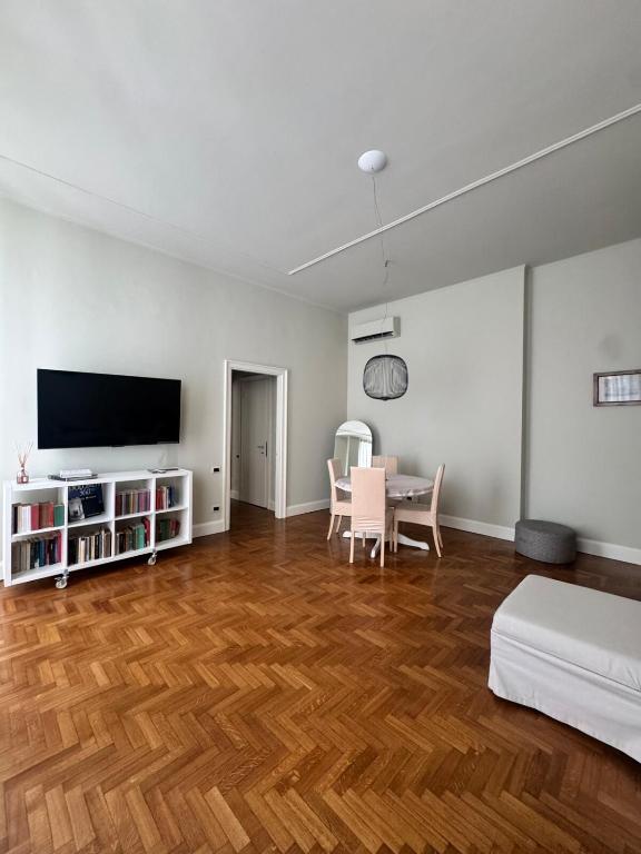 Apartment Via Marco Formentini 1, Brera, Milan - 2