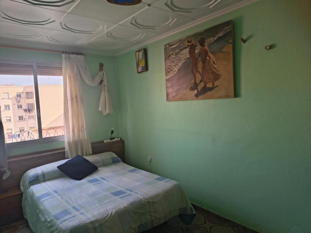 Apartment Two large beds Beach 300 mts AC - 2