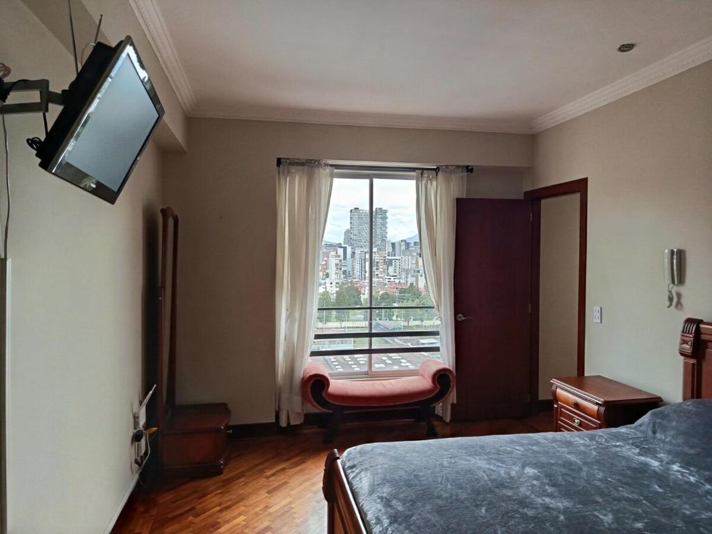 LUXURY SUITE, Cómoda y Amueblada - 5