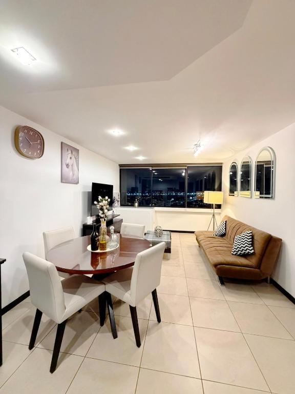 Suite Bellini Vista al río Guayas y Guayaquil - 3