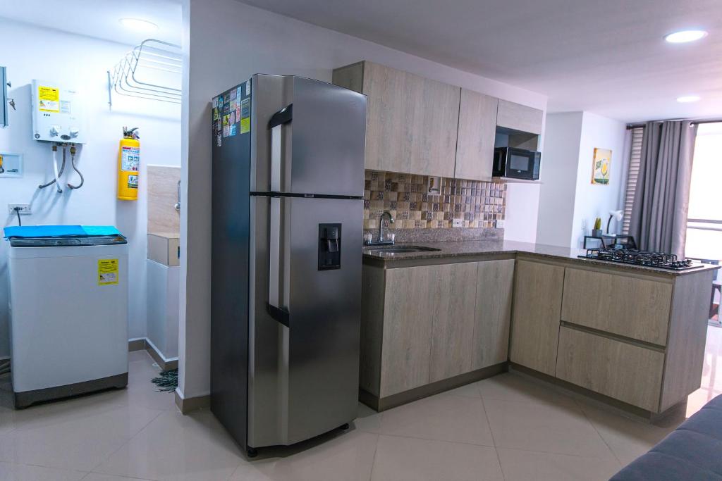 604-Modern Apt Parque Sabaneta 3BD-Rooftop Jacuzzi - 4