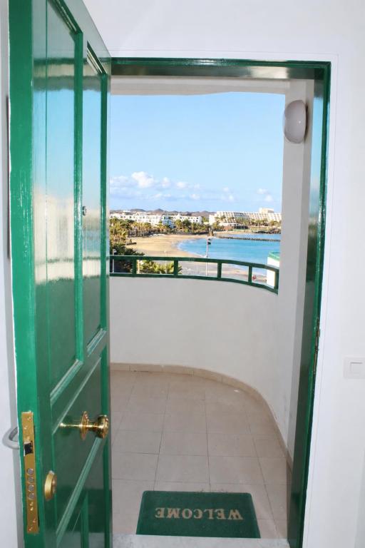 Central Apartment Ocean Breeze - 5