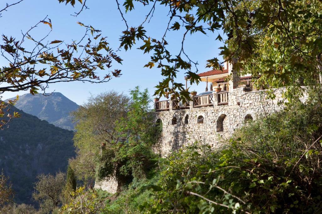 Agnantio studios & suites photo